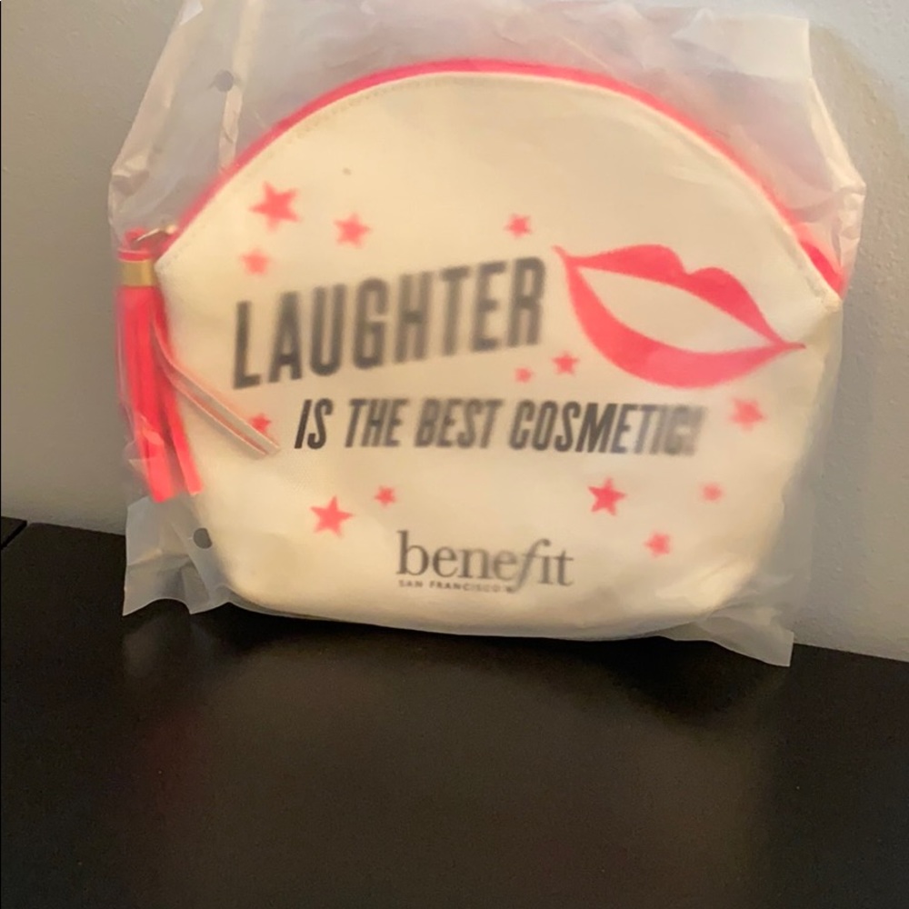Makeup bag - Picture 1 of 3